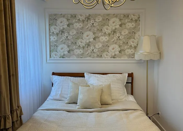 Apartament Panorama 79 *